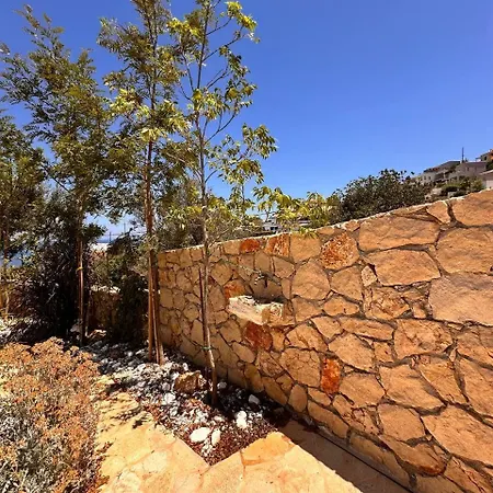 Omorfi Villa Kokkino Chorio